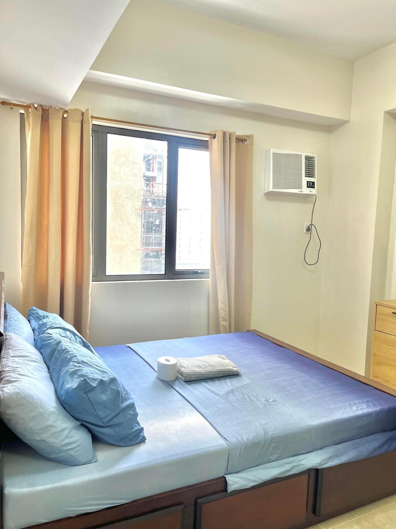 Be Residences Luxury Apartments, Ac, Pool, Gym * Cebu